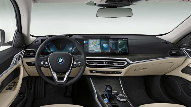 Der BMW i4 - Cockpit - bei Automagazin Plus