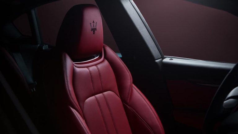 Maserati Levante GranSport V6 - Fahrersitz